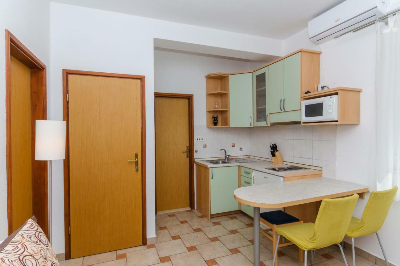 Apartments Marjan Brna Buitenkant foto